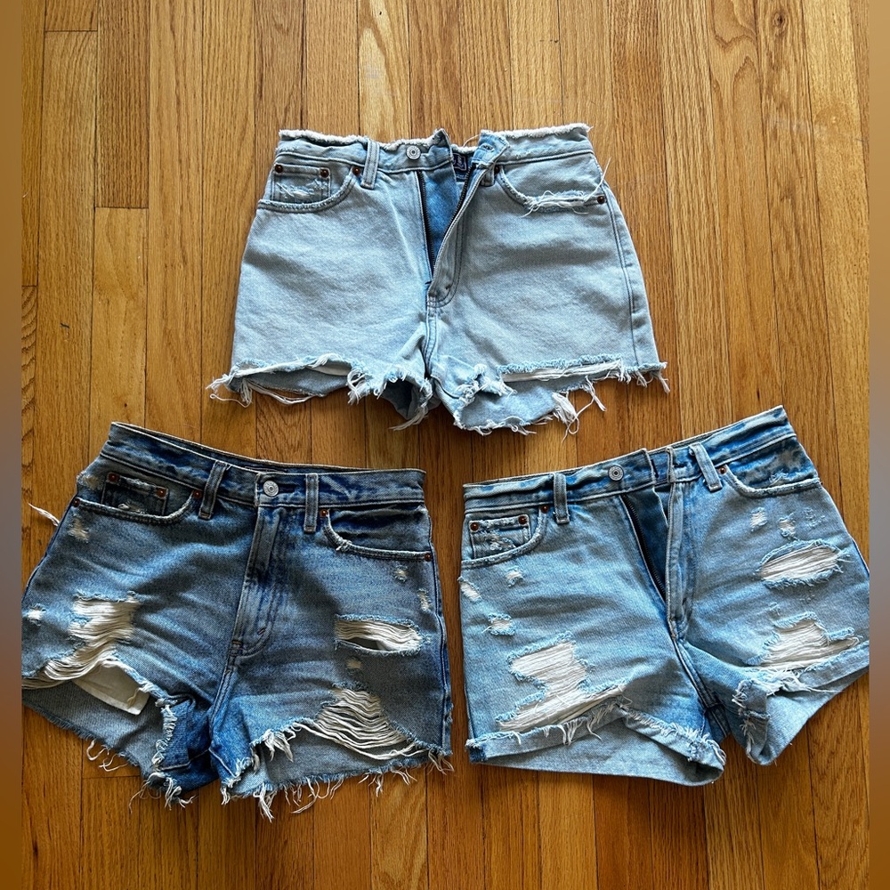 Abercrombie & Fitch Shorts Bundle - 3 Pairs
